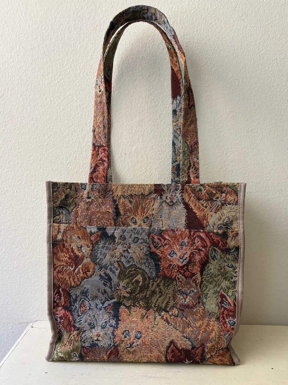 Vintage 1990s Cat Tapestry Tote Bag with Matching Coin Purse Kittens Zip Closure